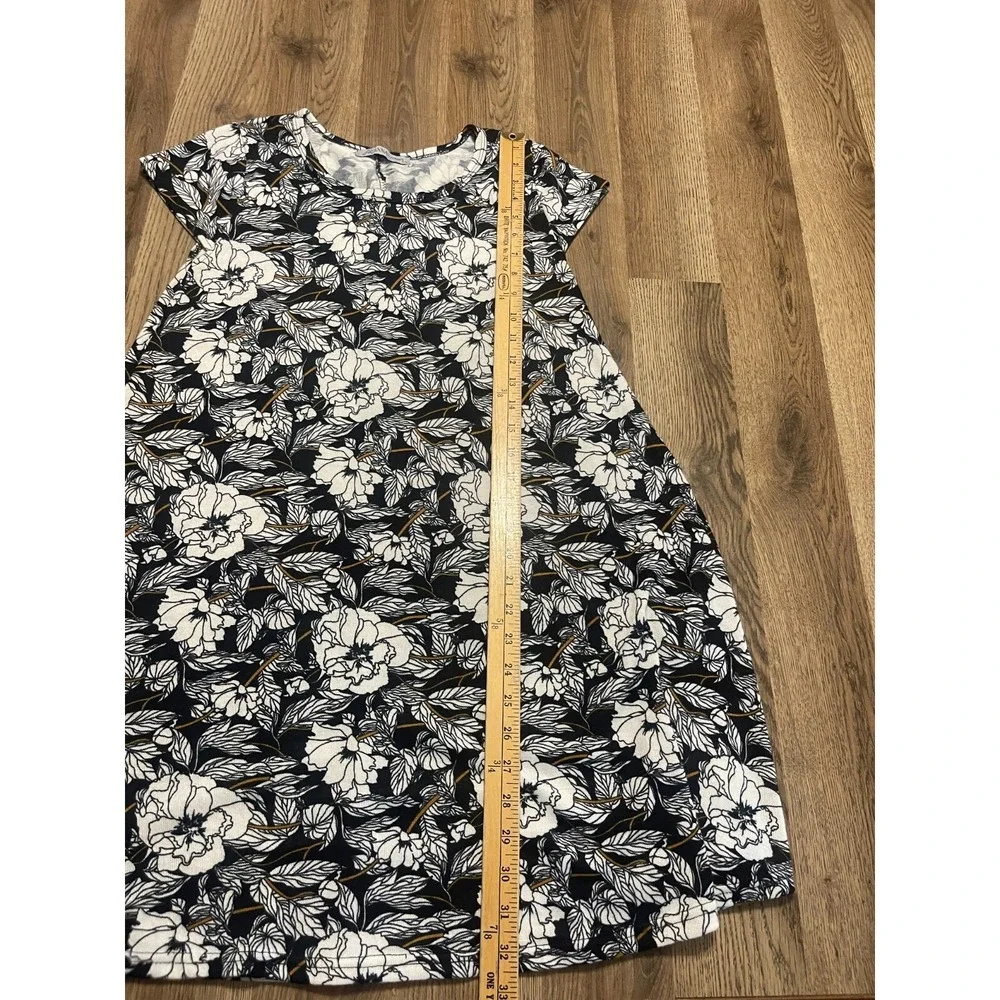 Adriana Dress, Women's Size Small/Medium, Black White, Floral, A-line - Picture 7 of 8